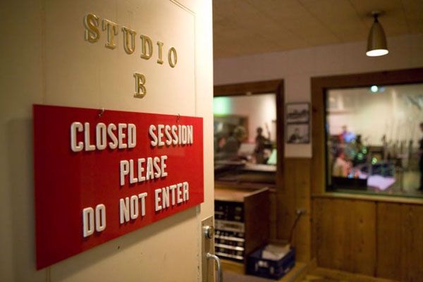 Inside details from famous recording sessions